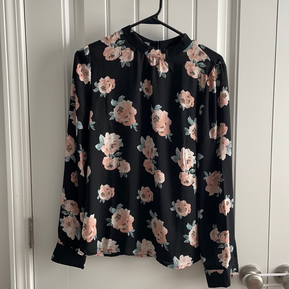 Medium floral blouse. Great condition, worn once.